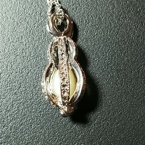 18 inch chain with pendant